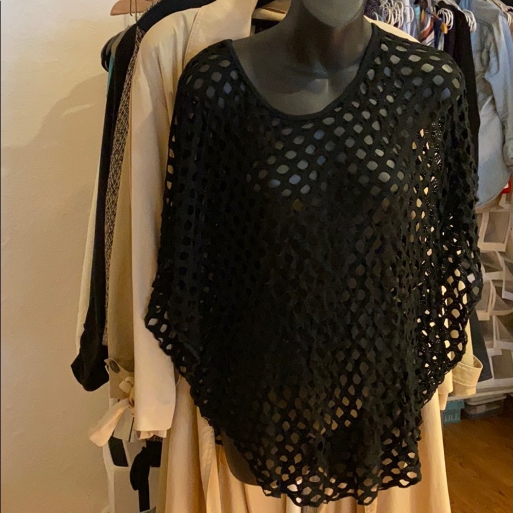 Mesh top /bikini coverup